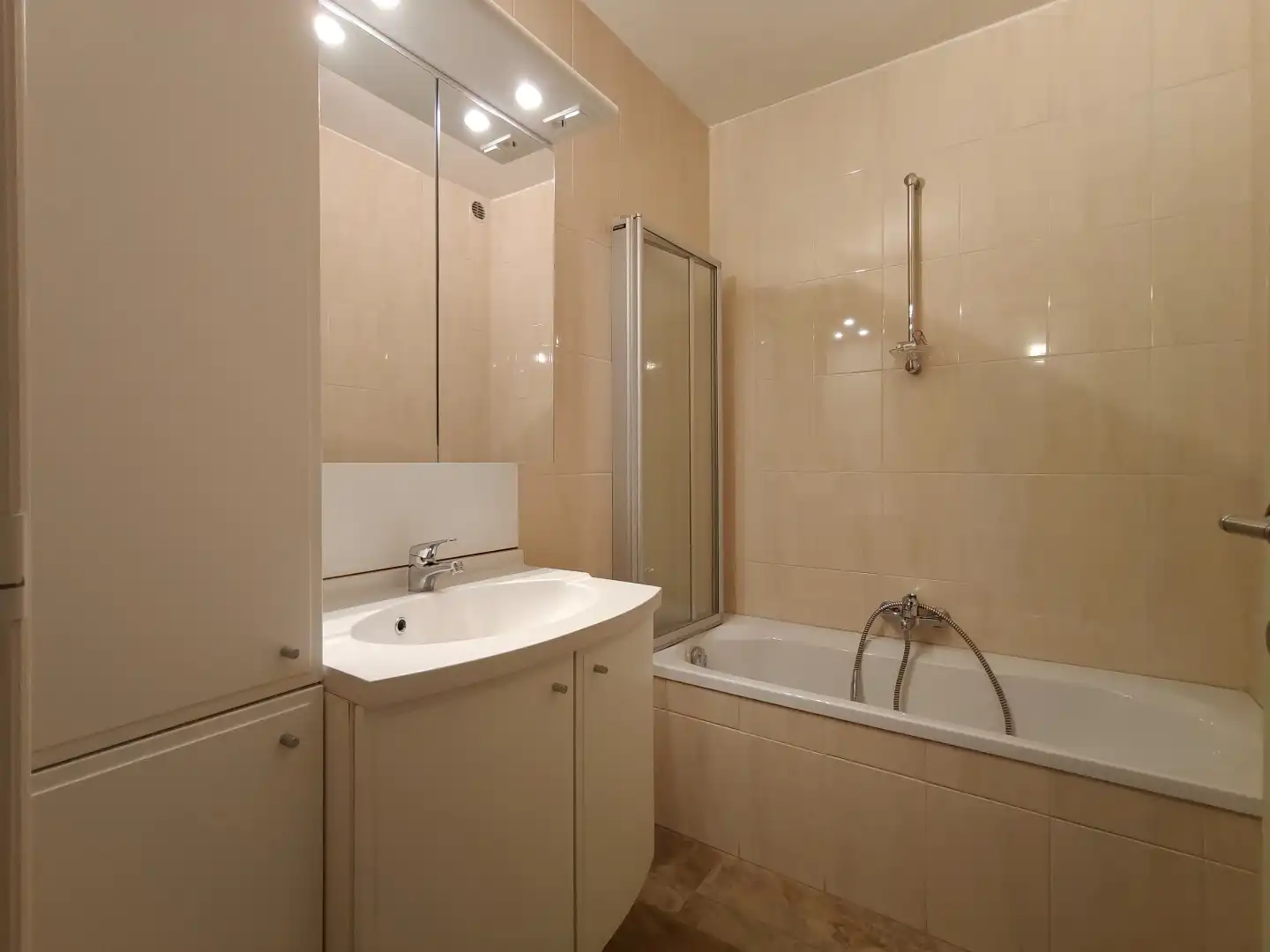 Gelijkvloers appartement met tuin te Zele foto 5