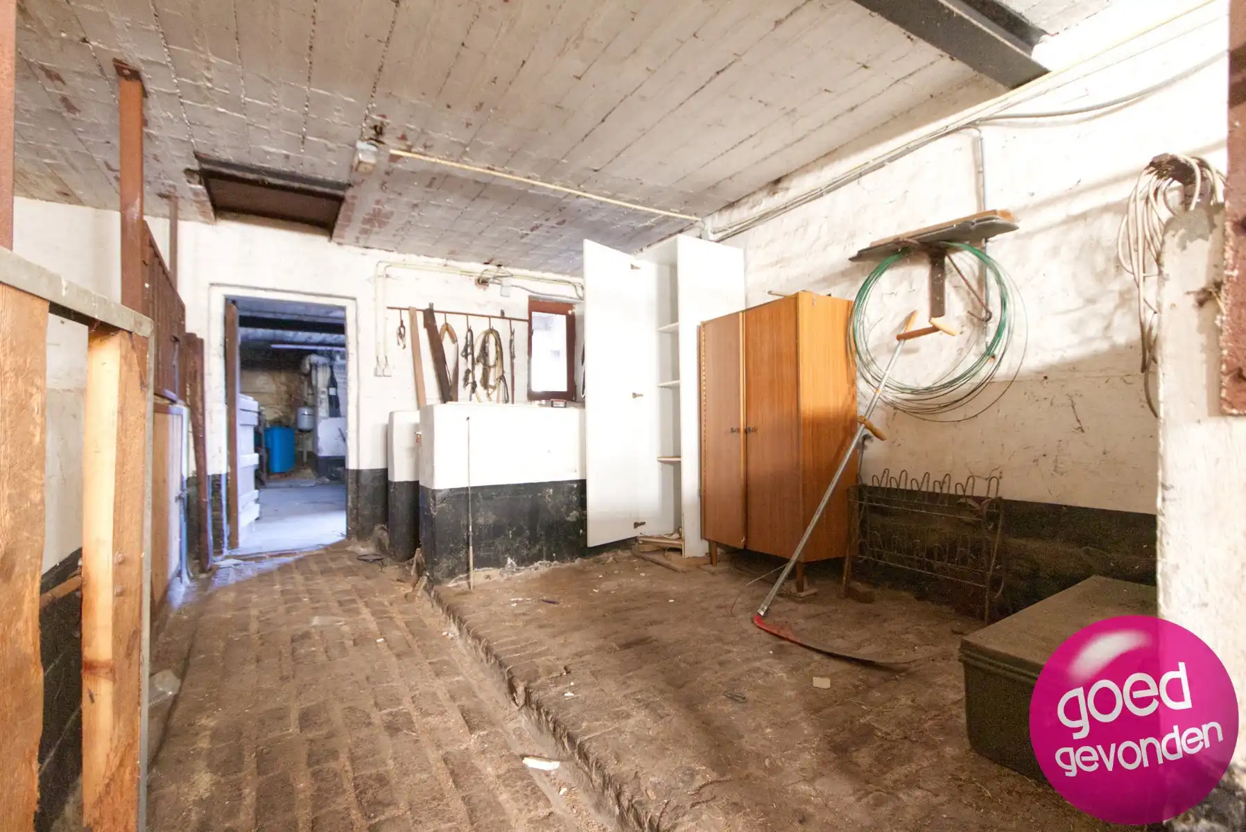 WONING - STALGEBOUW - TERRAS - TUIN - PARKING - TE RENOVEREN foto 25