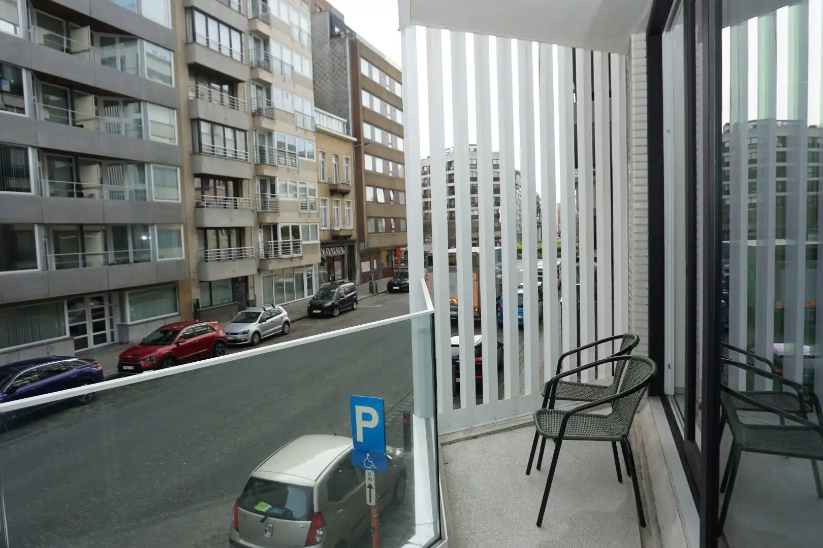 NIEUWBOUWAPPARTEMENT MET 2 SLAAPKAMERS EN TERRAS IN CENTRUM OOSTENDE foto 4