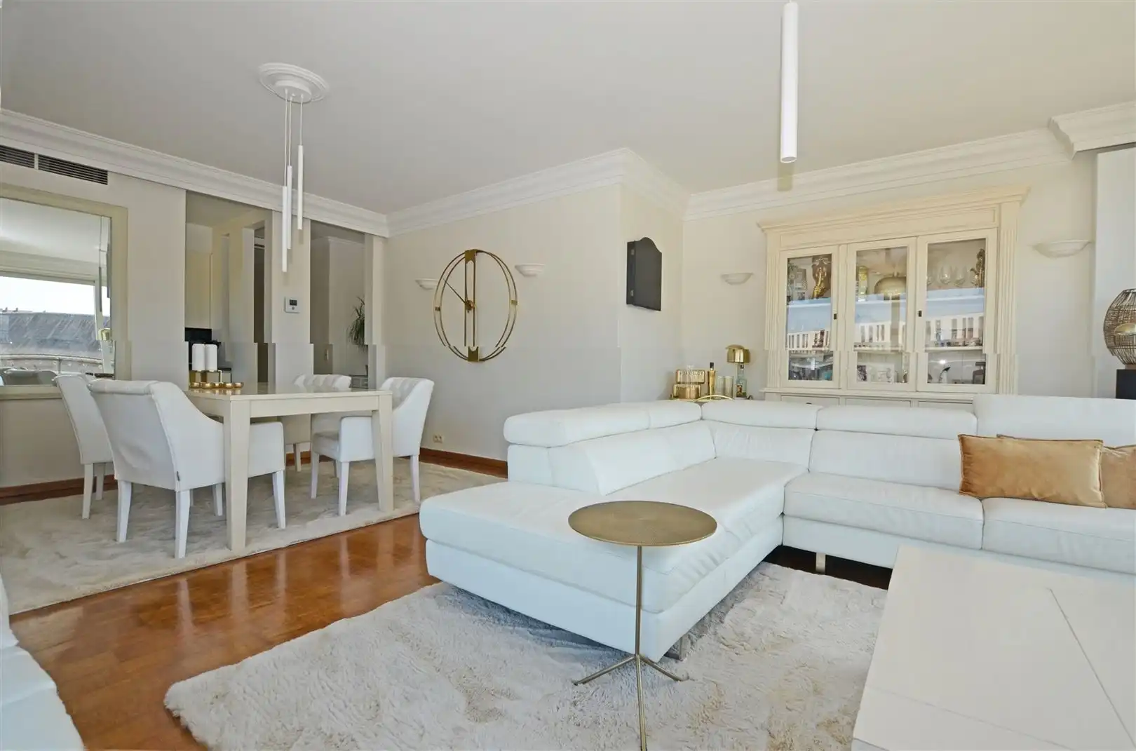 2-Slaapkamerappartement met zicht op de jachthaven van Hasselt foto 5