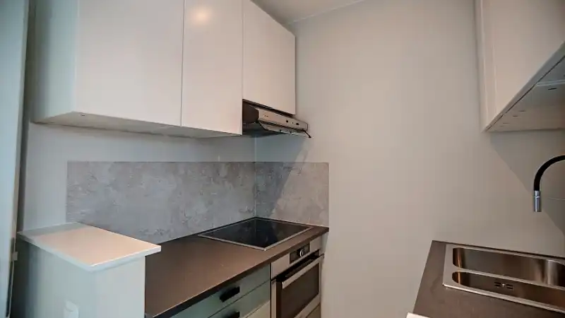 Mooi afgewerkt één-slaapkamer-appartement foto 7
