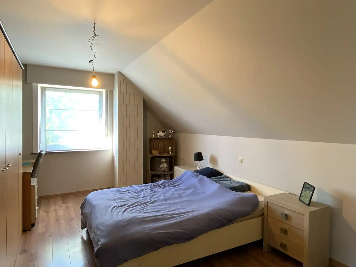 BEDRIJFSWONING/CONCIËRGEWONING MET 4 SLPKS EN TUIN foto 6