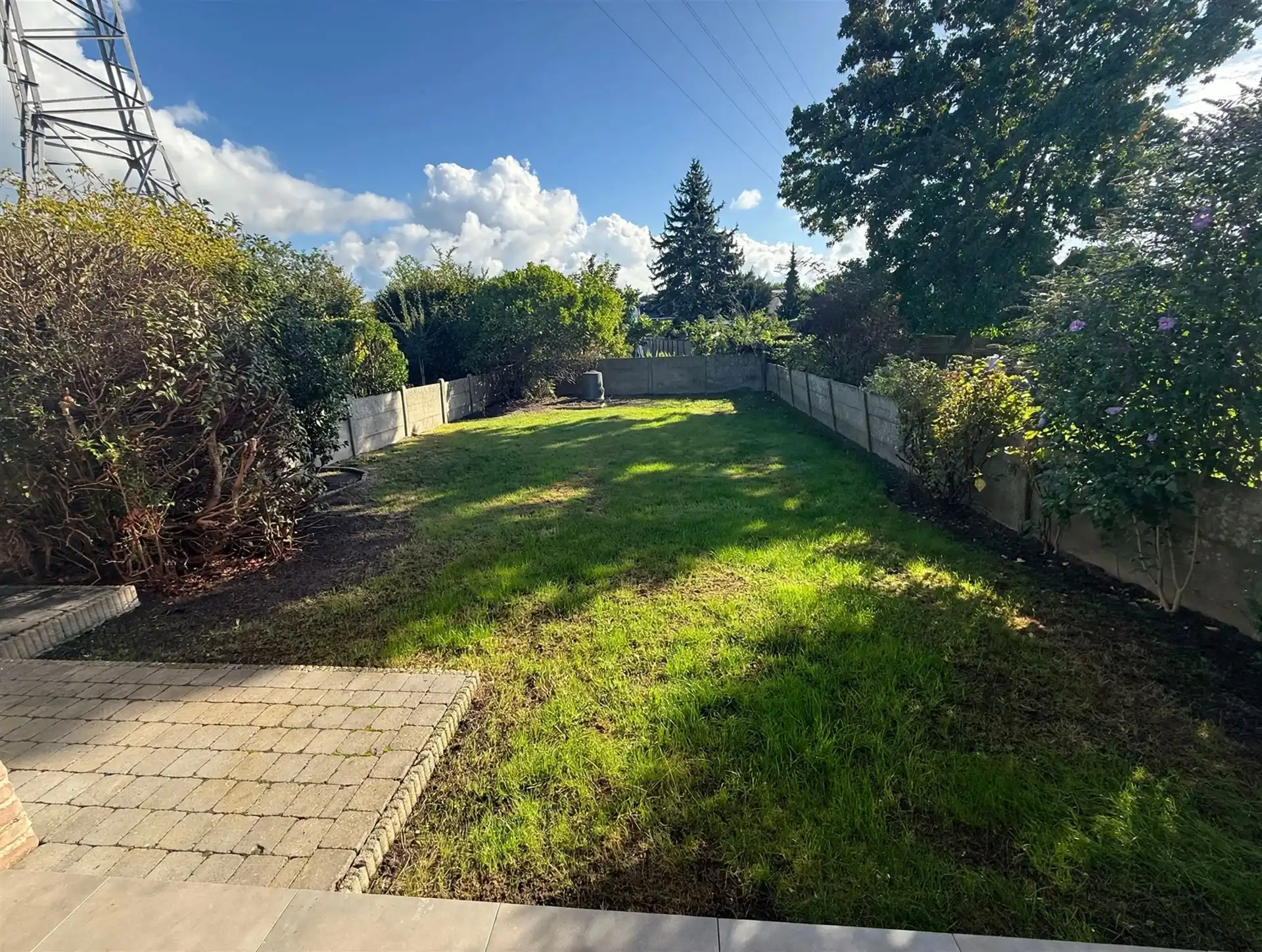 Zeer ruime woning met 3 slpk en tuin op een rustige locatie! foto 18