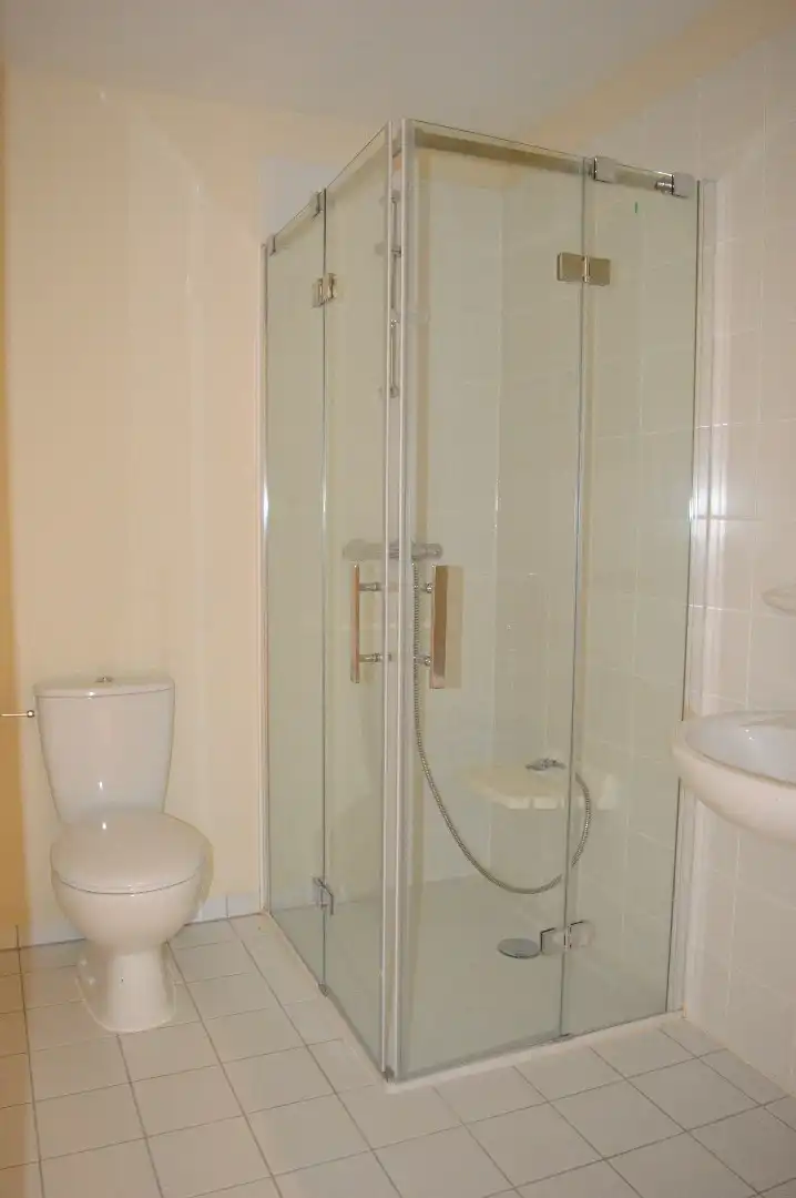 Instapklare serviceflat met 1 slaapkamer met gemeenschappelijke tuin foto 6