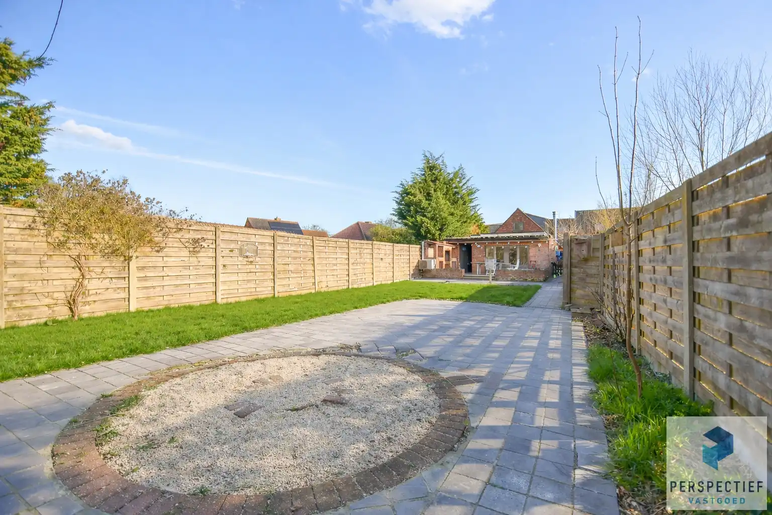 Ruime woning met tuin, kleine weide & bijgebouw gelegen in landelijke omgeving in Oedelem op  1 365 m² foto 8