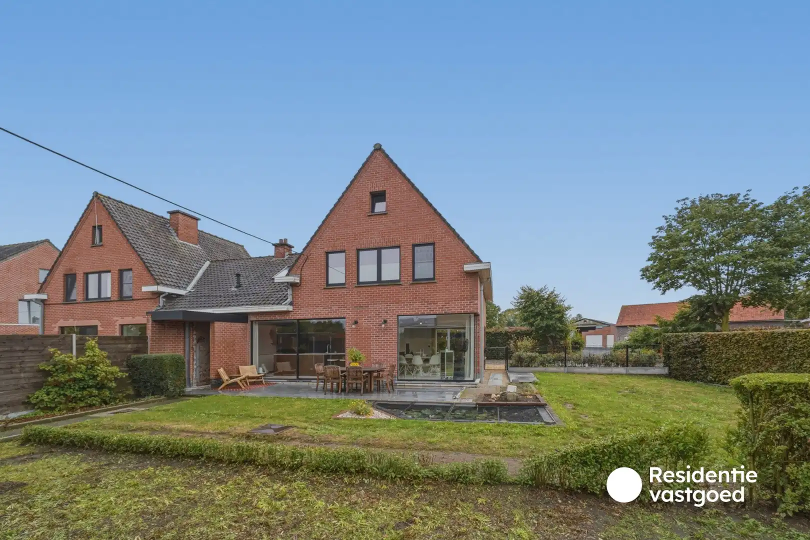 Stijlvolle en energiezuinige halfopen bebouwing met zonnige tuin foto 14