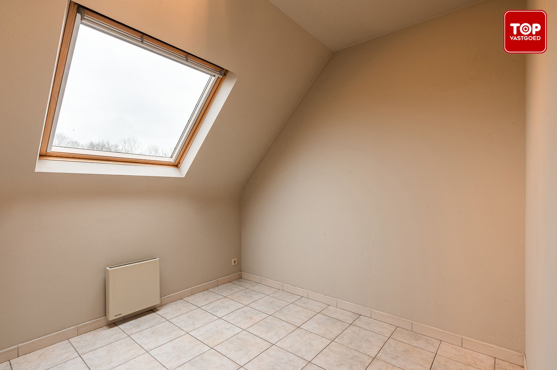 Instapklaar 2 slaapkamer appartement met garage in kleinschalig gebouw foto 13