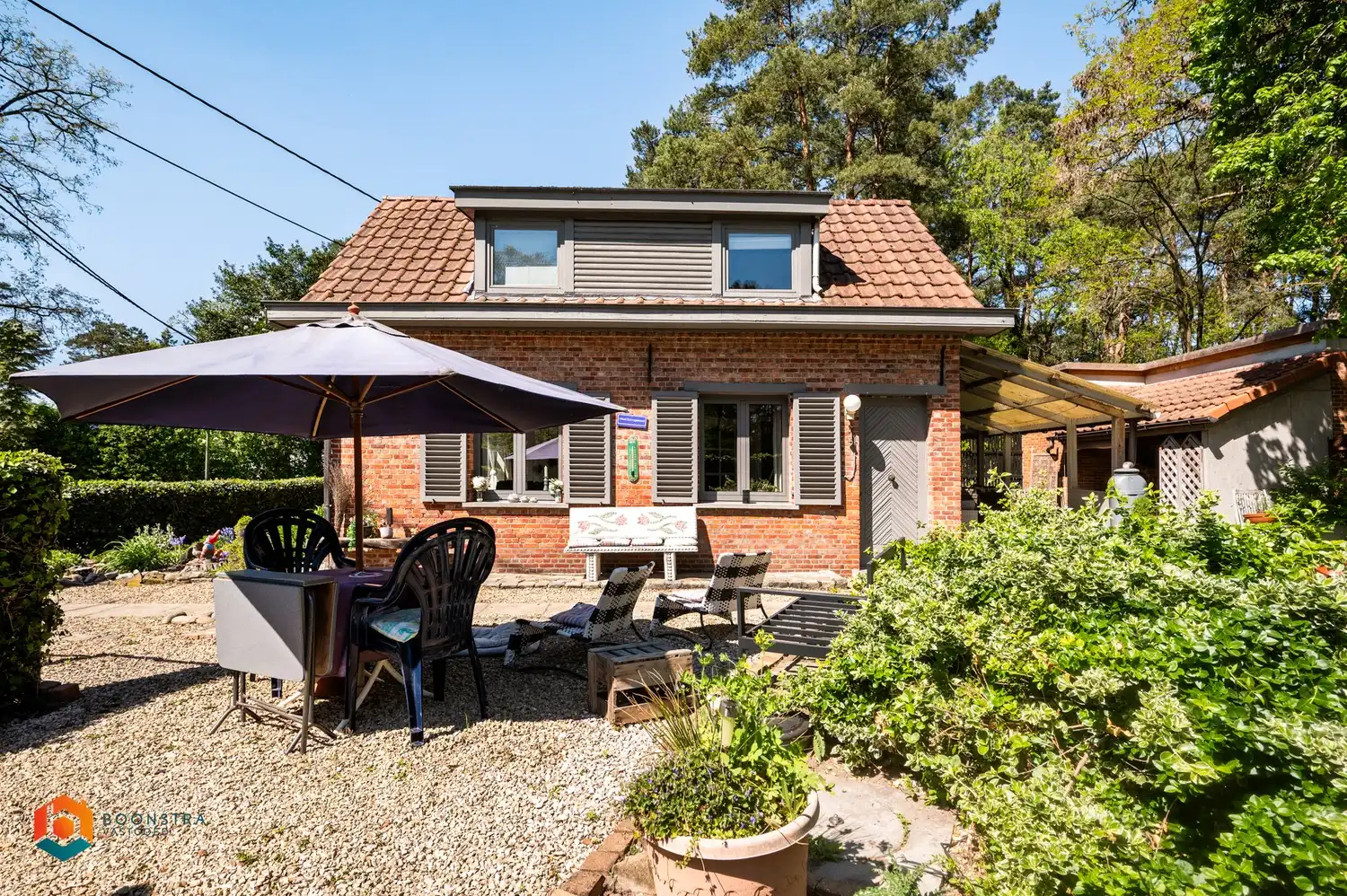 Charmante woning met 2 slpkrs op groene locatie foto 2