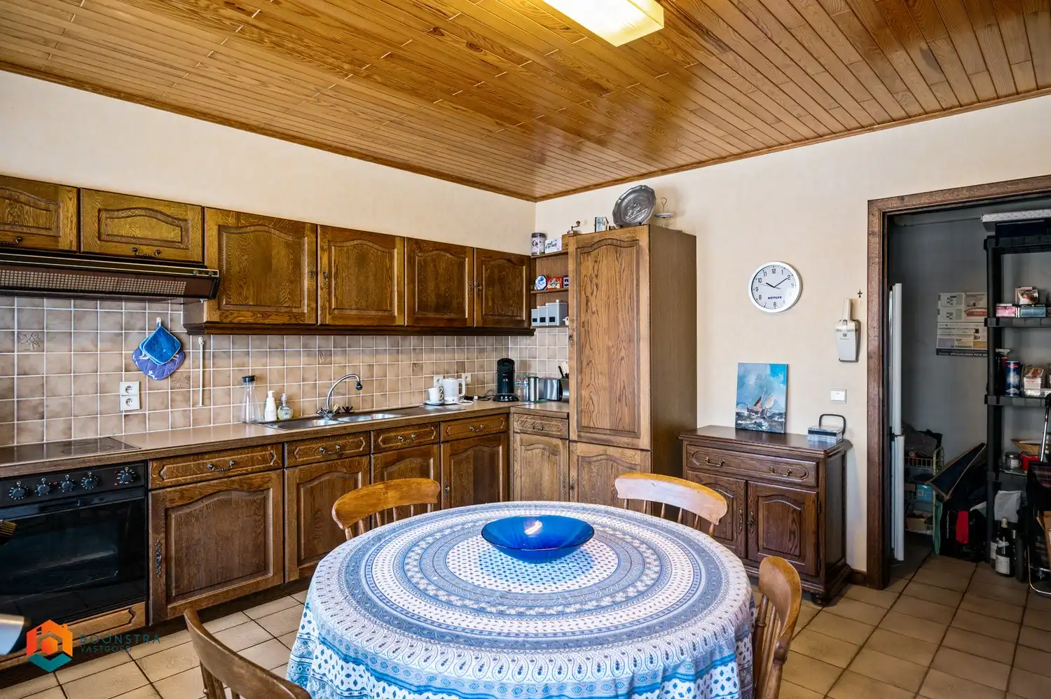 Ruim 3 slpkr app met garagebox foto 8