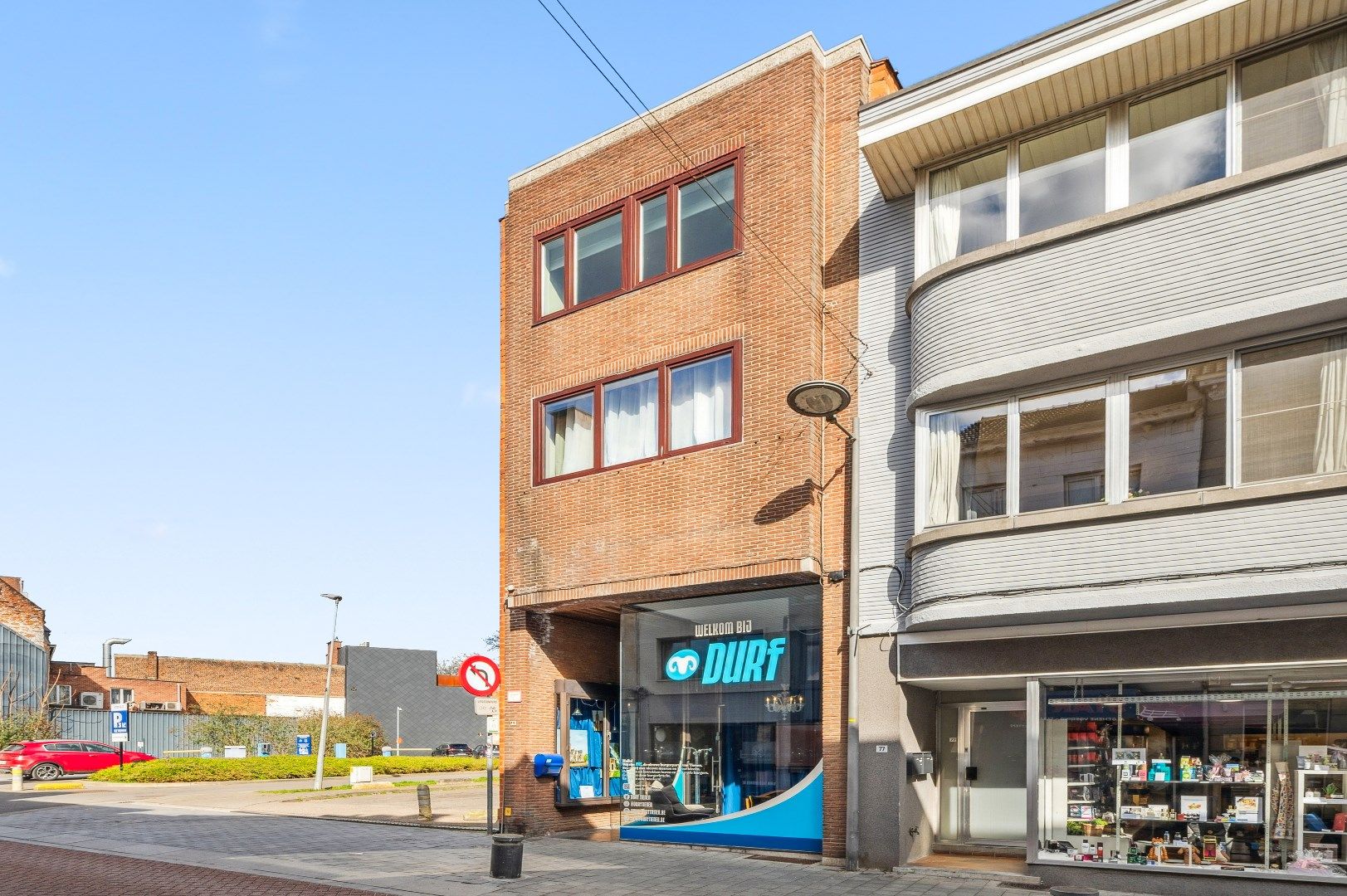 Centraal gelegen appartement met 2 slaapkamers, terras en kelder foto 3