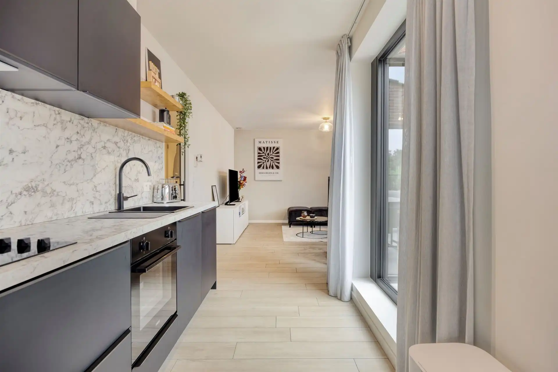 Prachtig nieuwbouwappartement met zonnig terras foto 8