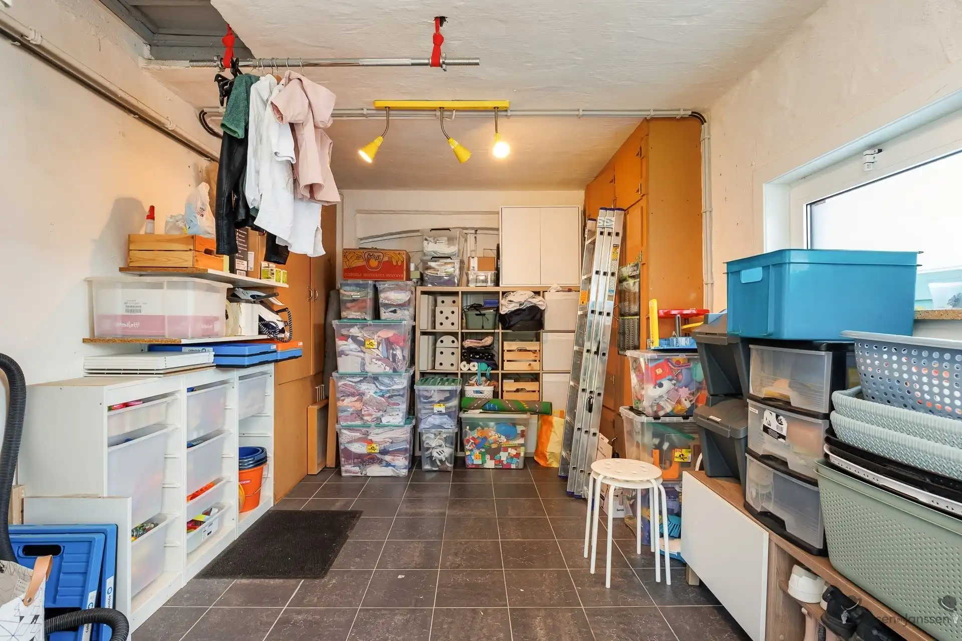 halfopen bebouwing met 3 slpkmrs & tuin foto 6