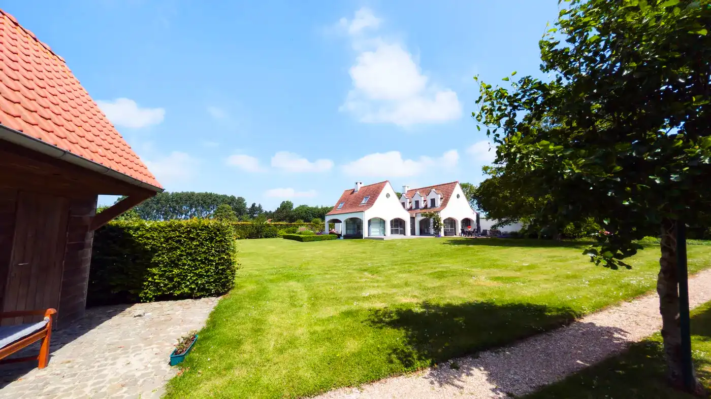 Prachtige alleenstaande villa met adembenemende open zichten. foto 5