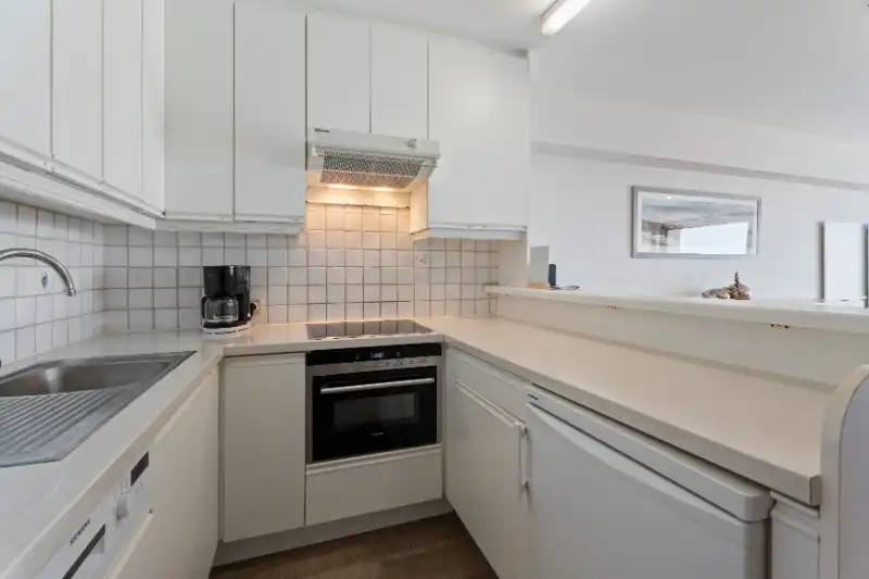 APPARTEMENT MET DRIE SLAAPKAMERS MET FRONTAAL ZEEZICHT GELEGEN TUSSEN DE ESPLANADE EN DE ZEELAAN foto 6