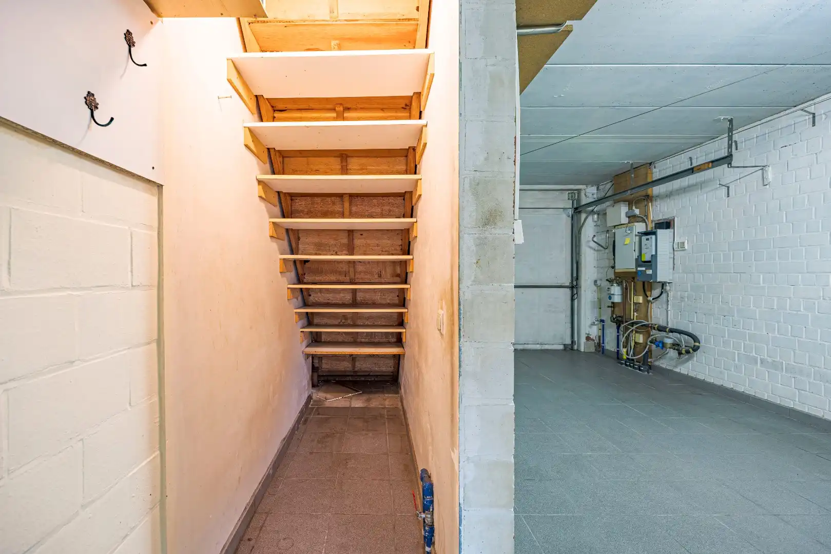 Mooie eigendom op 446 m² met goede locatie - 3 slaapkamers, garage, tuin foto 14