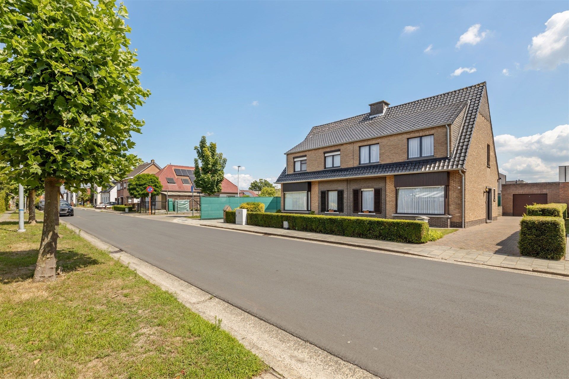 Uitstekend gelegen gezinswoning met losstaande garage en 3 slaapkamers (300m²) foto 22