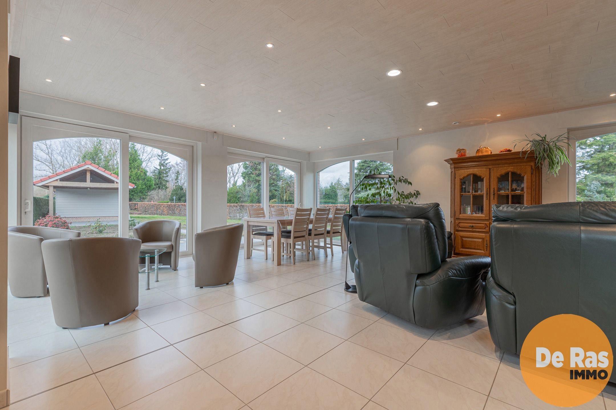 WETTEREN- Ruime, comfortabele 4-gevelwoning centrum Wetteren foto 5