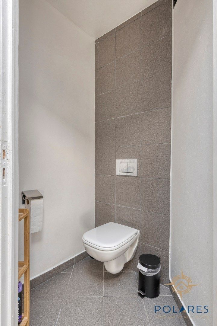 Instapklaar appartement met 2 slaapkamers en garage foto 11