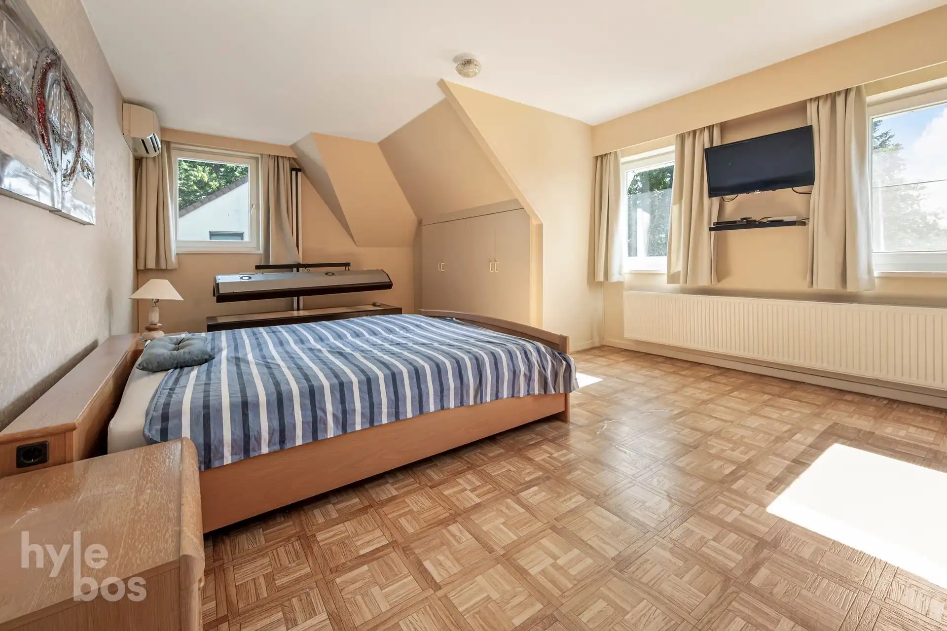 Ruime open bebouwing op 1.073 m² in rustige woonwijk foto 13