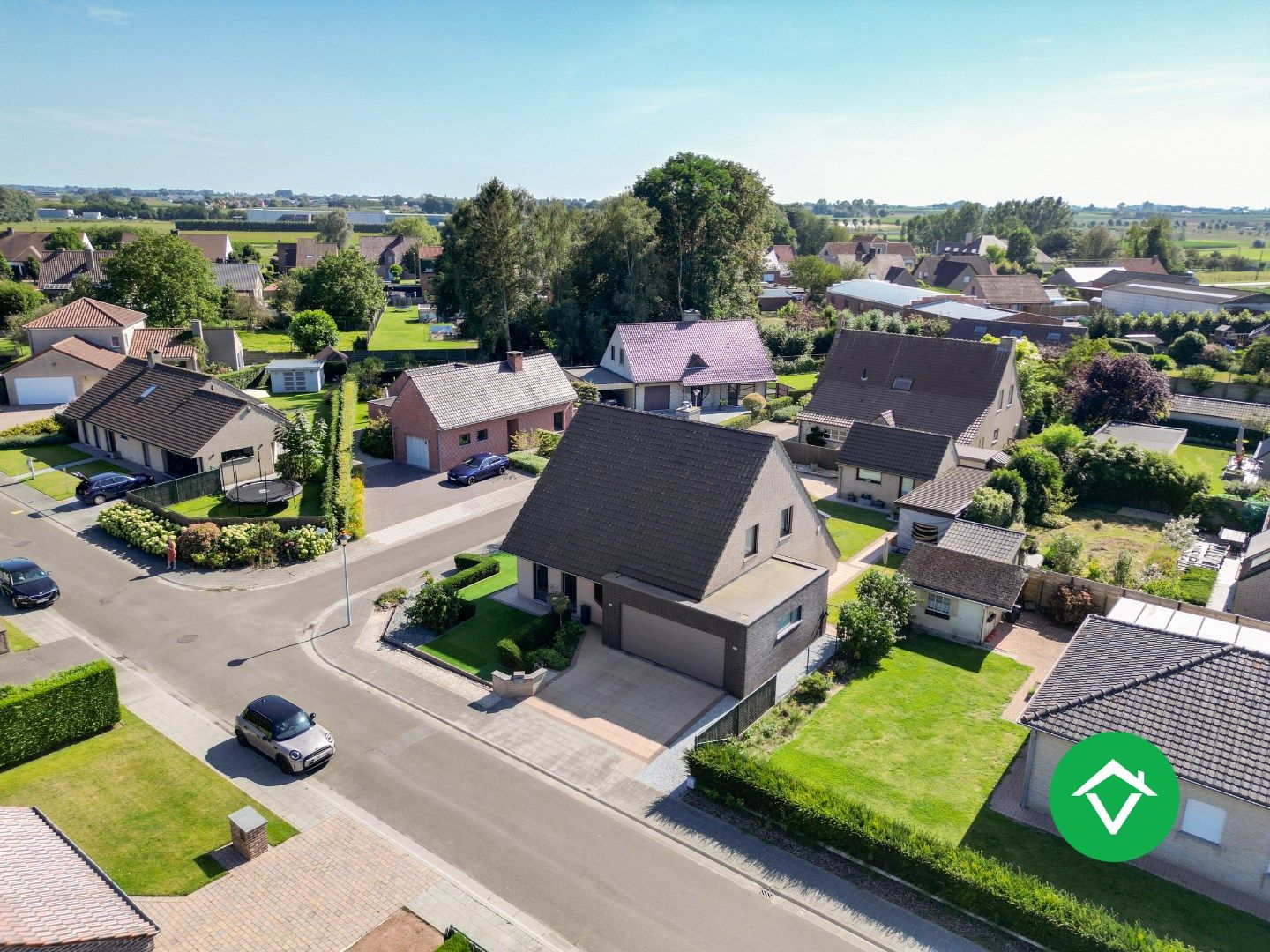 Ruime open bebouwing met 4 slaapkamers en 3 garages in Kortemark foto 11