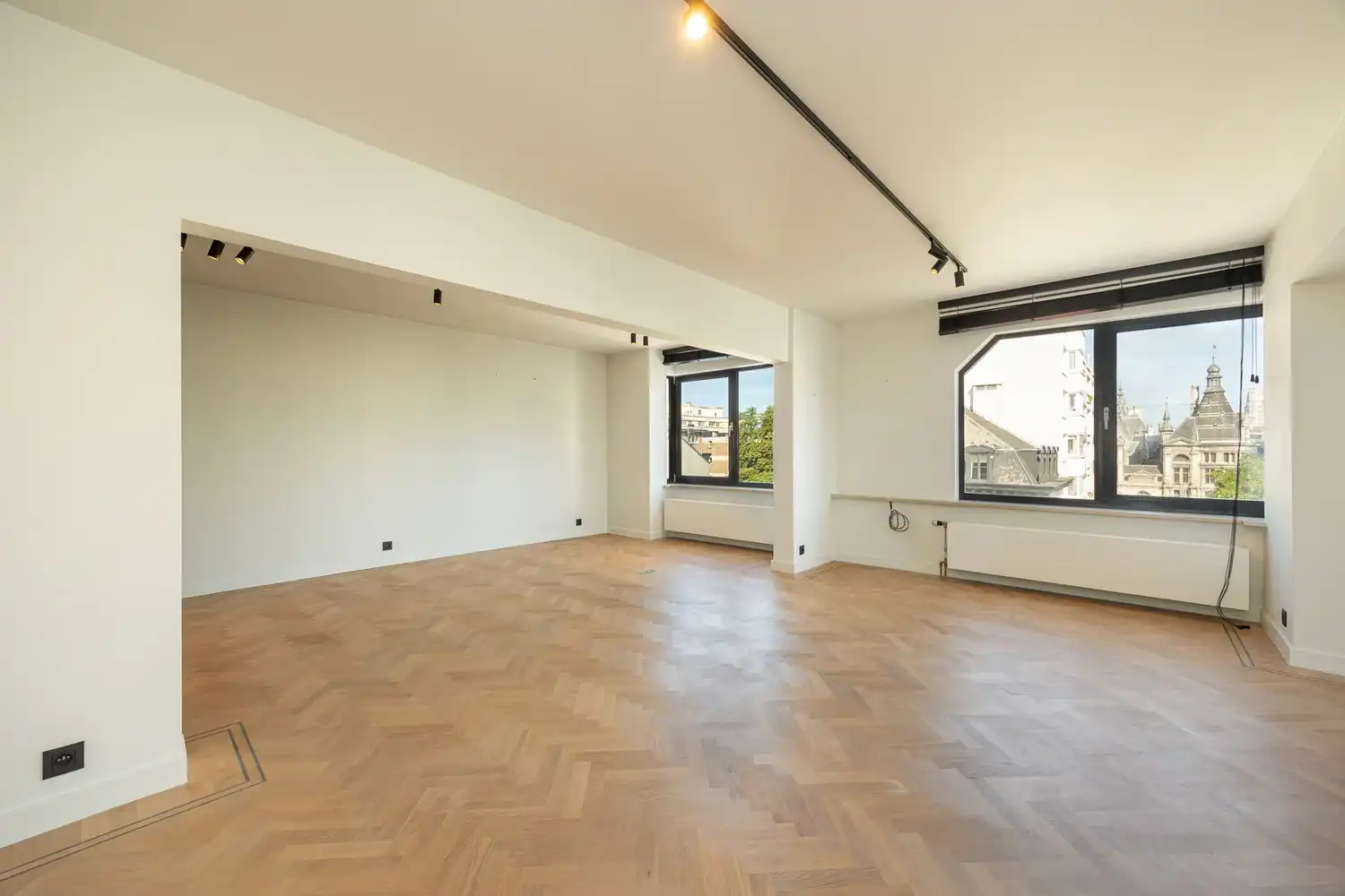 Luxueus en energiezuinig hoekappartement (260m²) op de 6de verdieping met prachtig uitzicht op het Stadspark foto 7