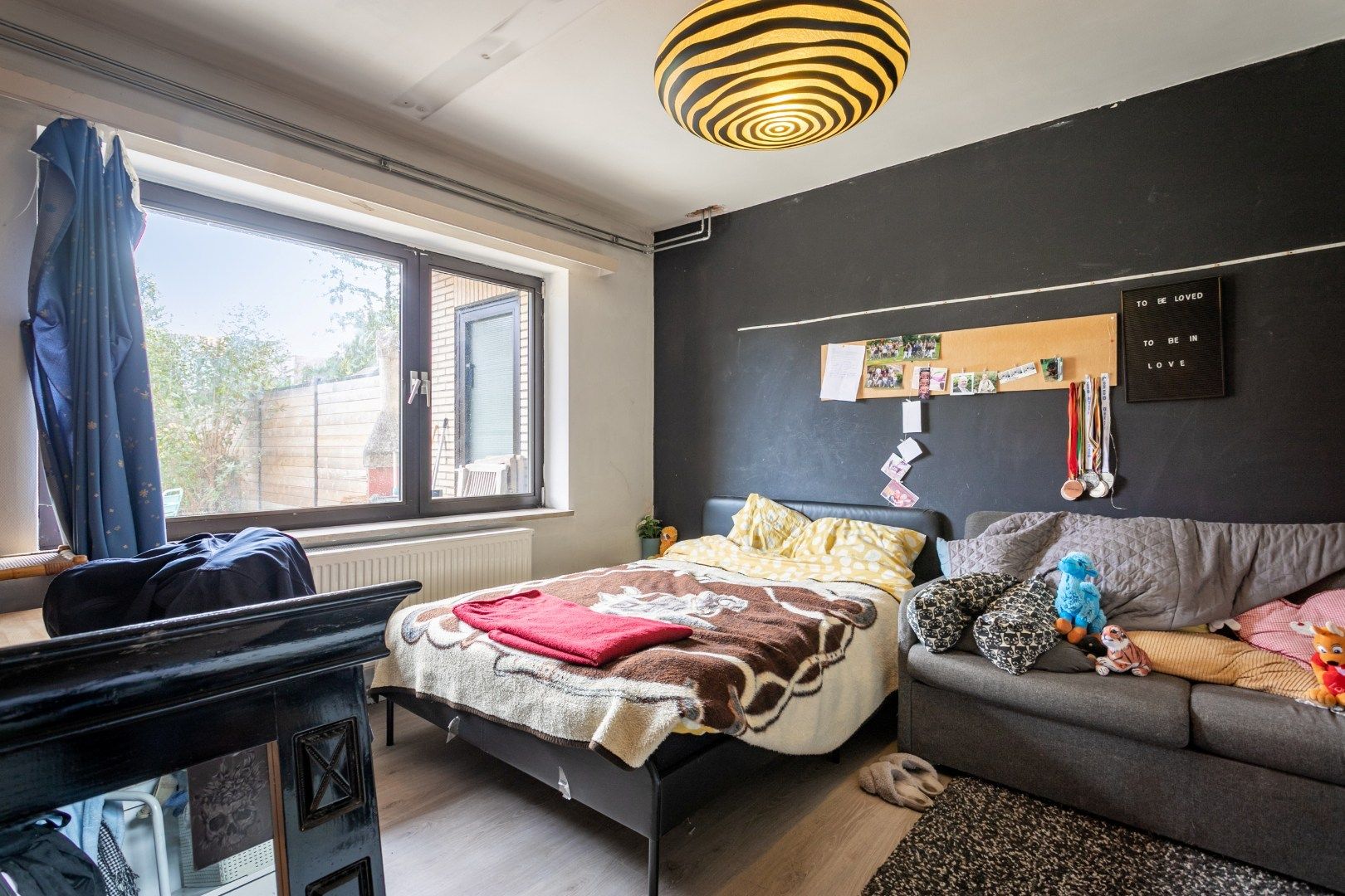 Solide woning met 6 slaapkamers, tuin en garage  foto 21