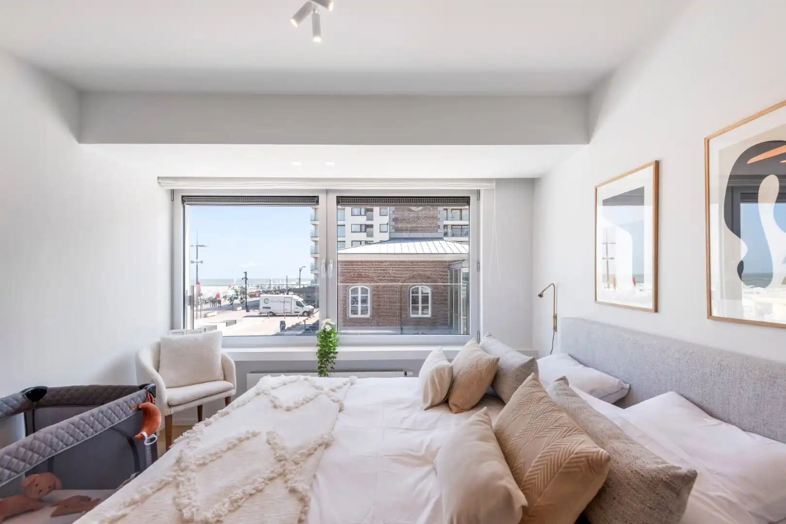 Luxueus hoekappartement met adembenemend frontaal zeezicht (12,5 meter zeezicht) foto 11