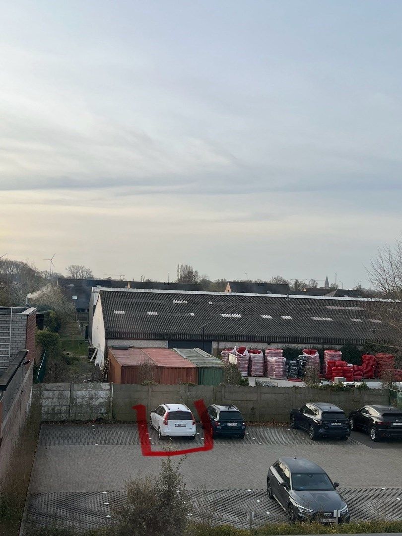 Recent appartement met groot zuid-gericht terras, staanplaats en drie kamers. foto 34