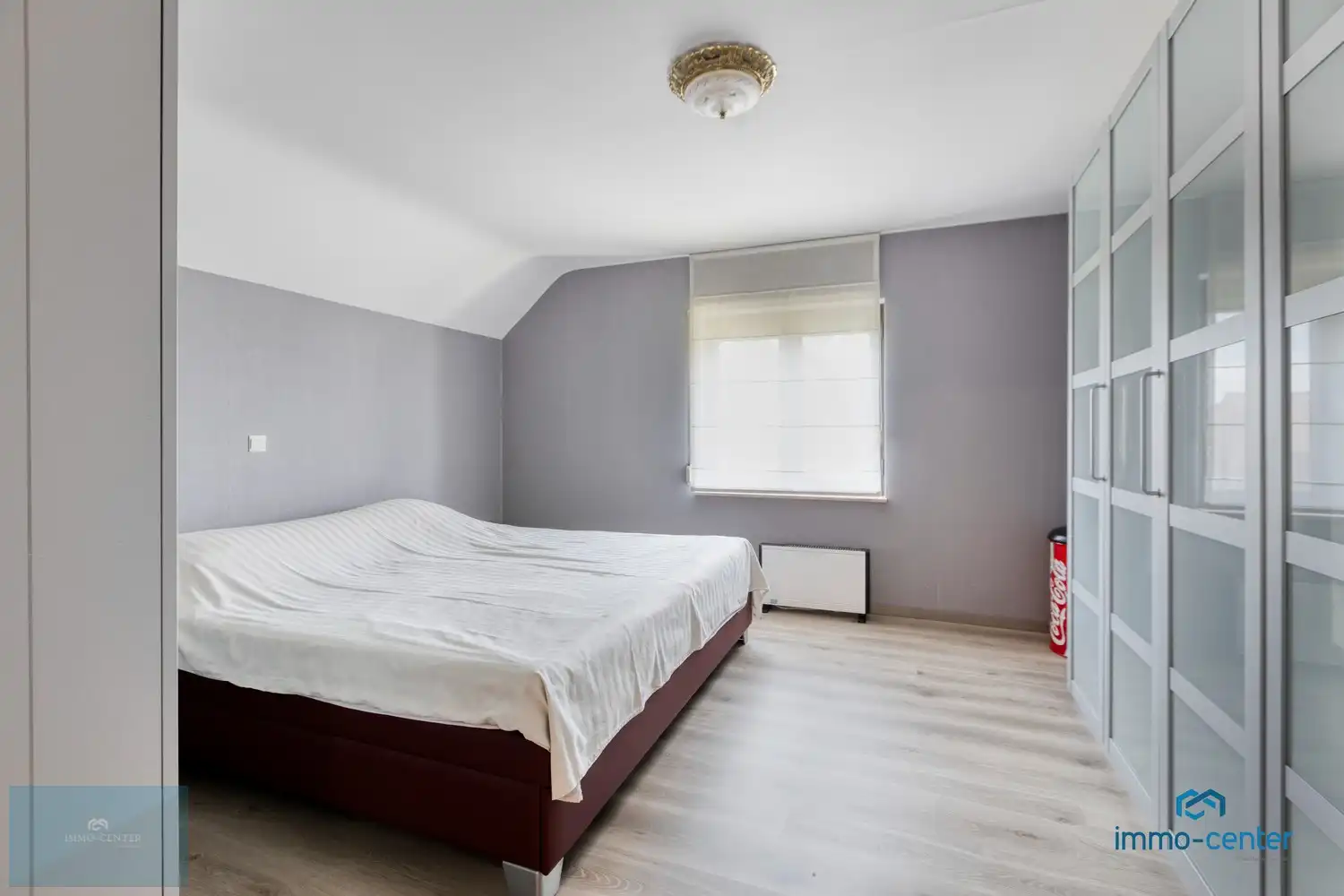 Instapklare vrijstaande woning met 4 slaapkamers en prachtige tuin foto 20