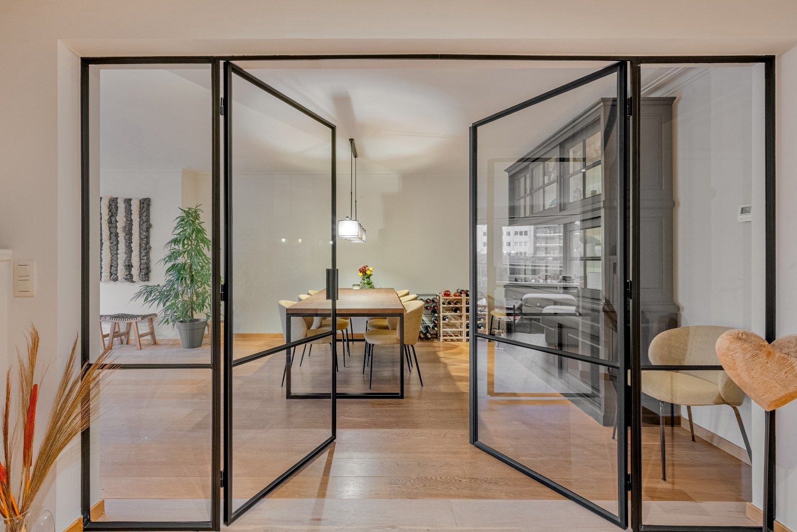 Ruim gerenoveerd 3-slpk appartement te Gent-Zuid foto 5