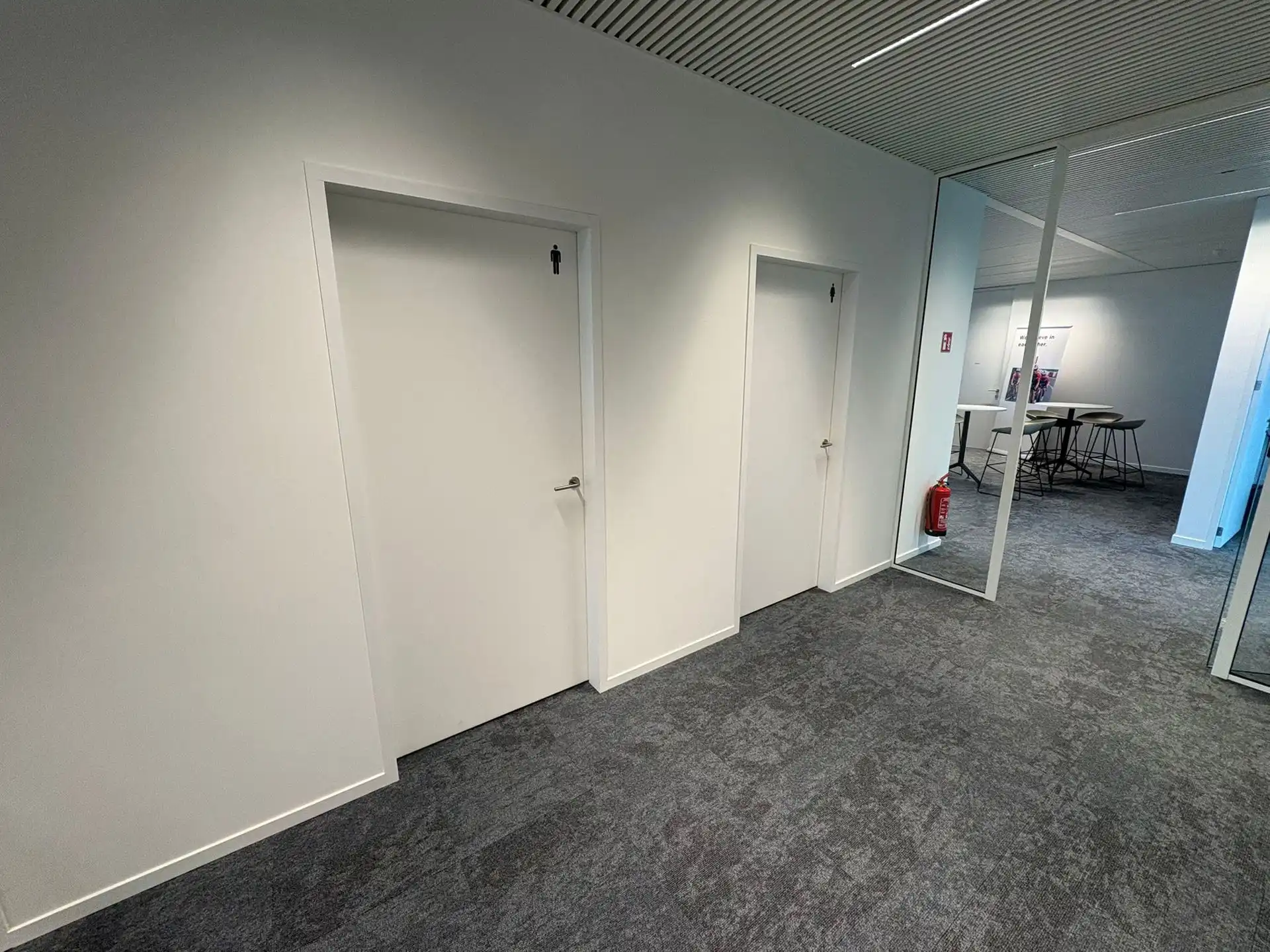 Kantoorgebouw "Square One" - kantoor 457m² te huur foto 9