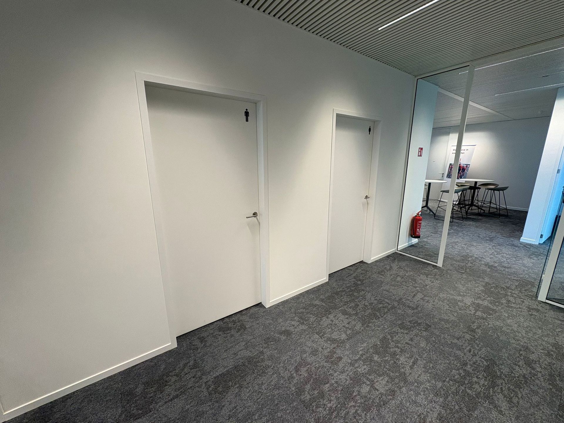 Kantoorgebouw "Square One" - kantoor 457m² te huur foto 9