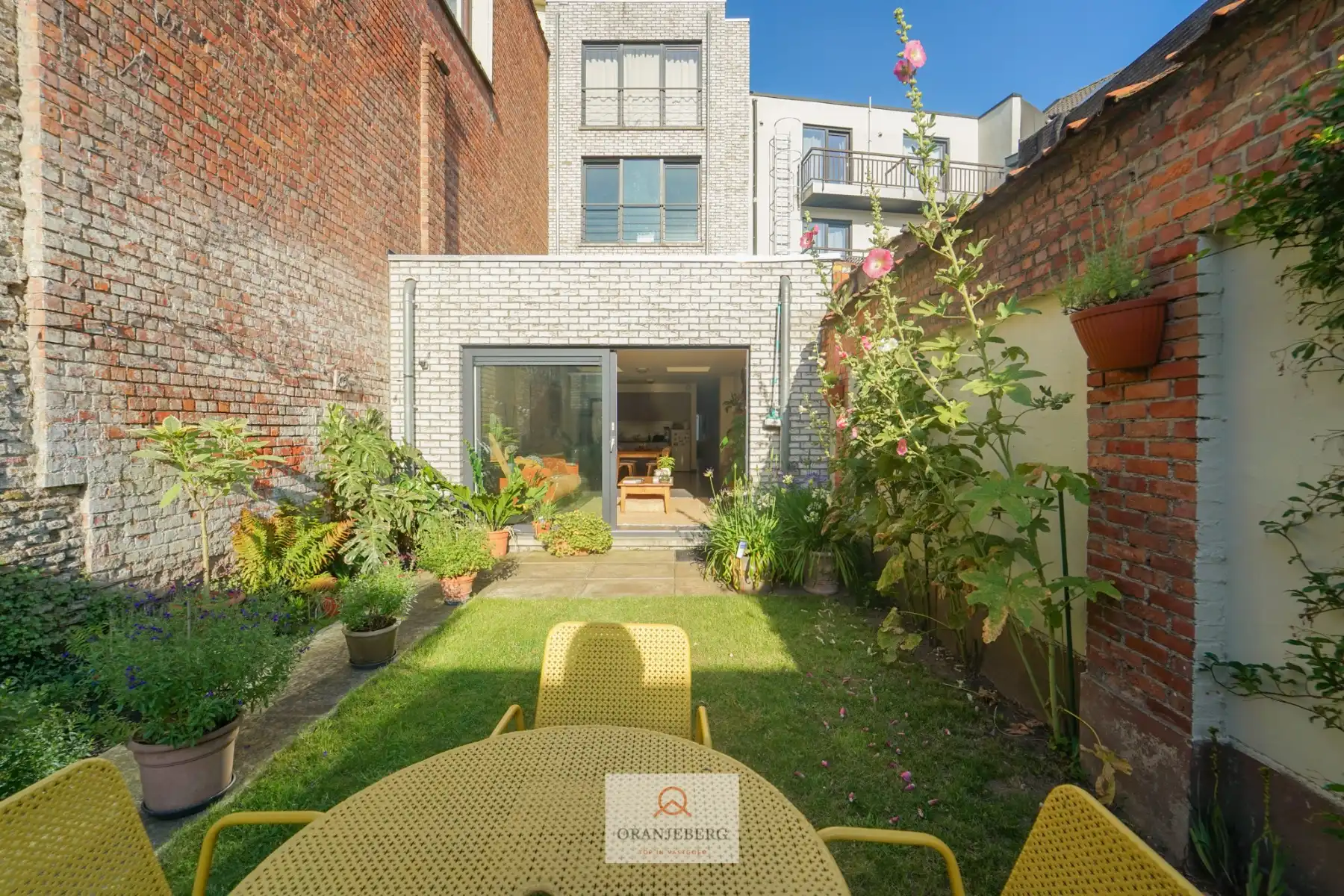 Gelijkvloers appartement met privétuin foto 24