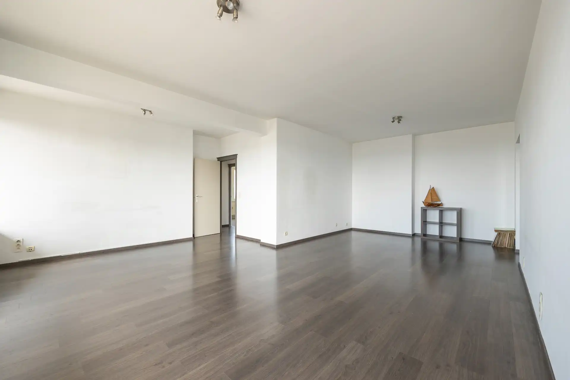 Ruim en lichtrijk appartement met panoramisch uitzicht! foto 8