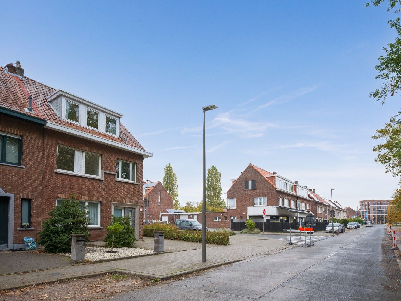 Ruime, instapklare woning met 4 slpk., inpandige garage en tuin foto 36