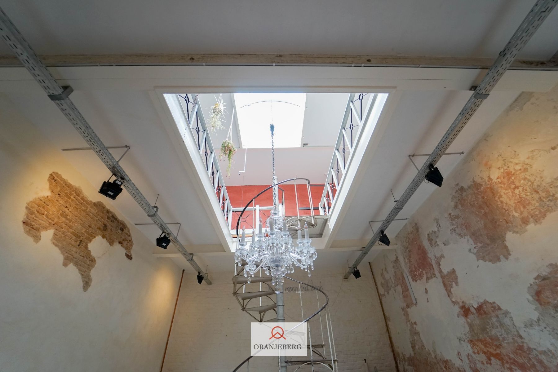 Polyvalente atelierruimte-magazijn-loods foto 5