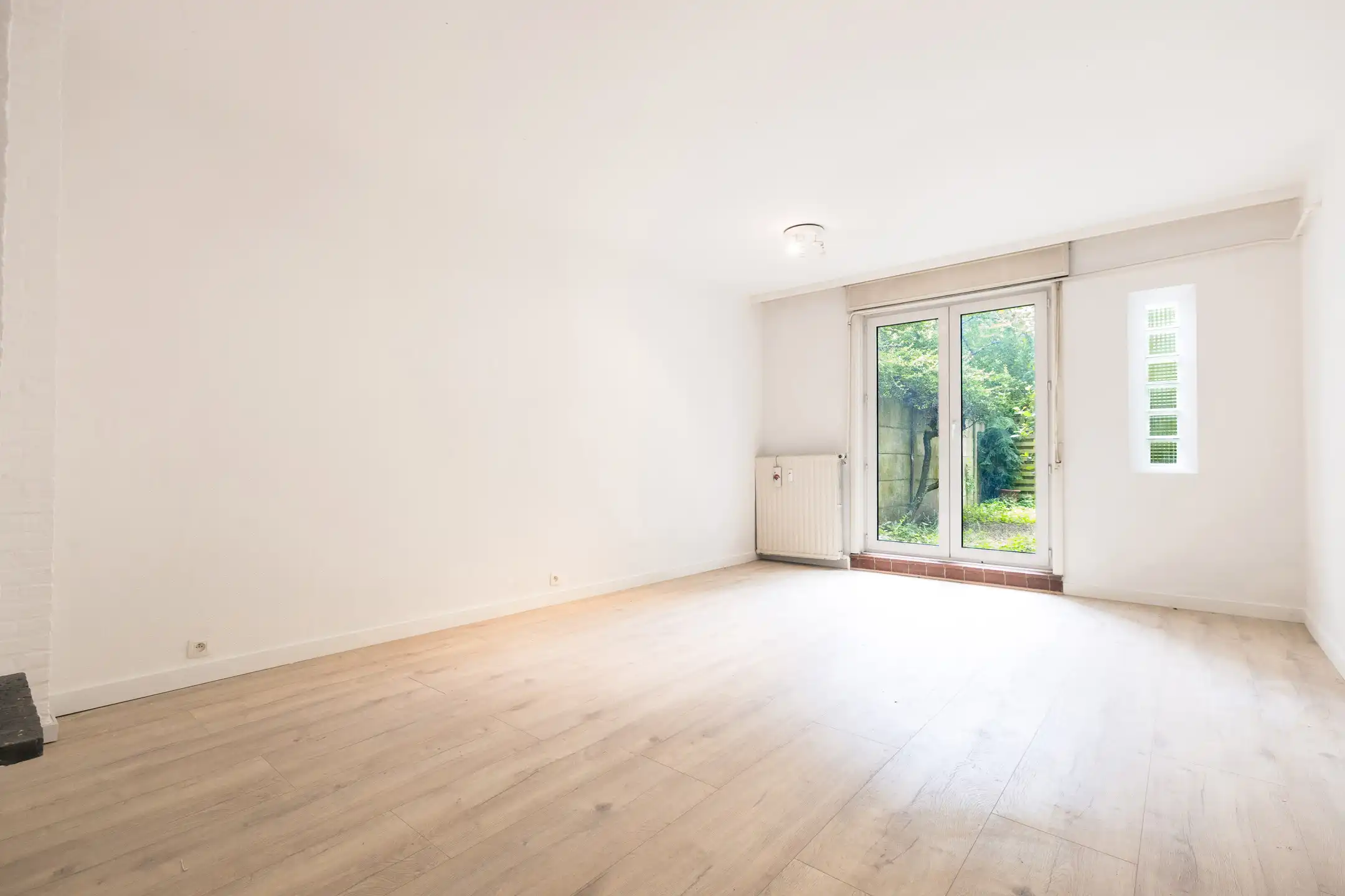 Appartement met 1 slaapkamer + werkkamer en tuin foto 2