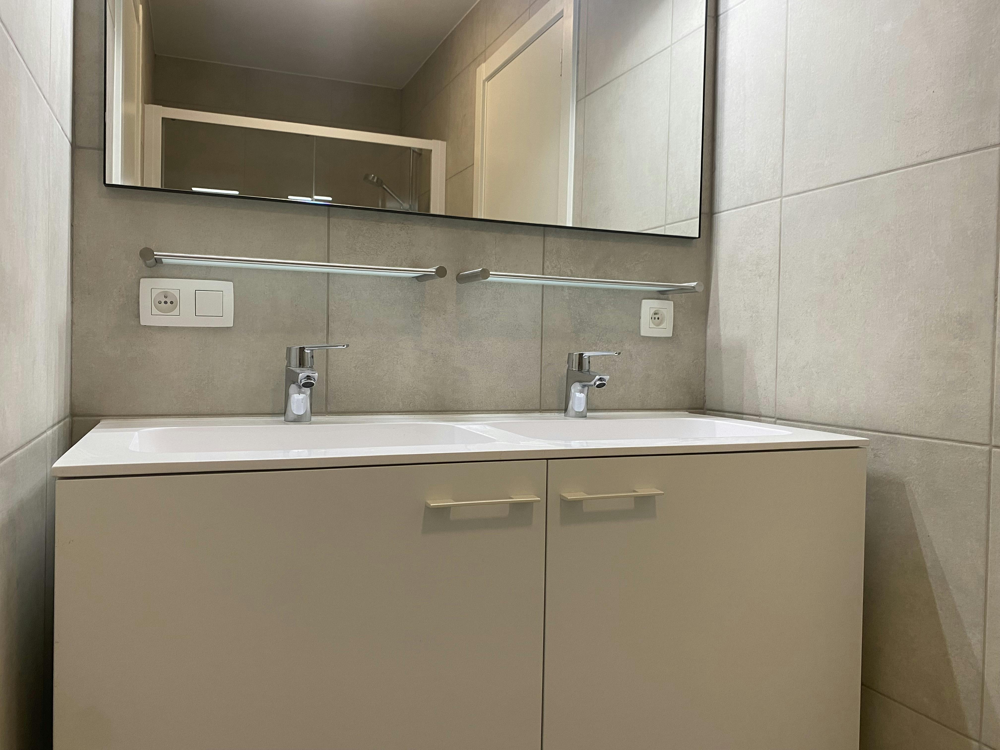 TE HUUR: recent appartement met 2 slaapkamers te Alken foto 11