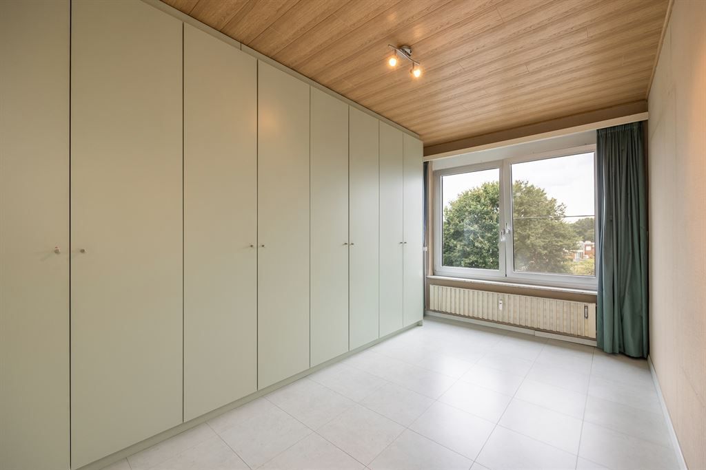 Verzorgd appartement met groen uitzicht foto 12