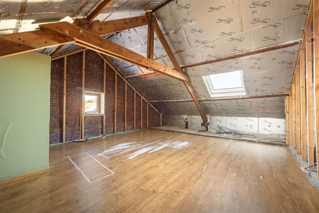 Stijlvol gerenoveerde woning met 3 slaapkamers foto 24