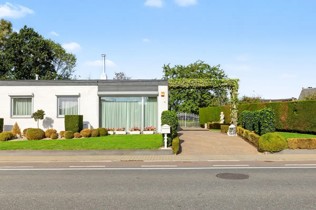 Bungalow met 3 slaapkamers en garage foto 22