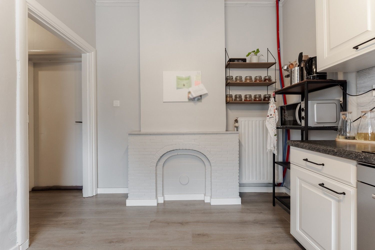 Charmante instapklare gezinswoning met garage op 478 m² grond in hartje Pelt foto 14