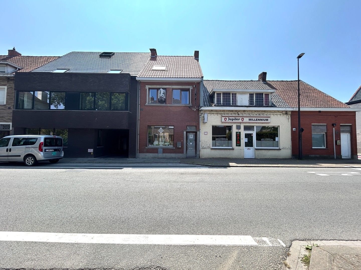 Instapklare woning met commerciële ruimte, tuin & garage te centrum Tielt! foto 22