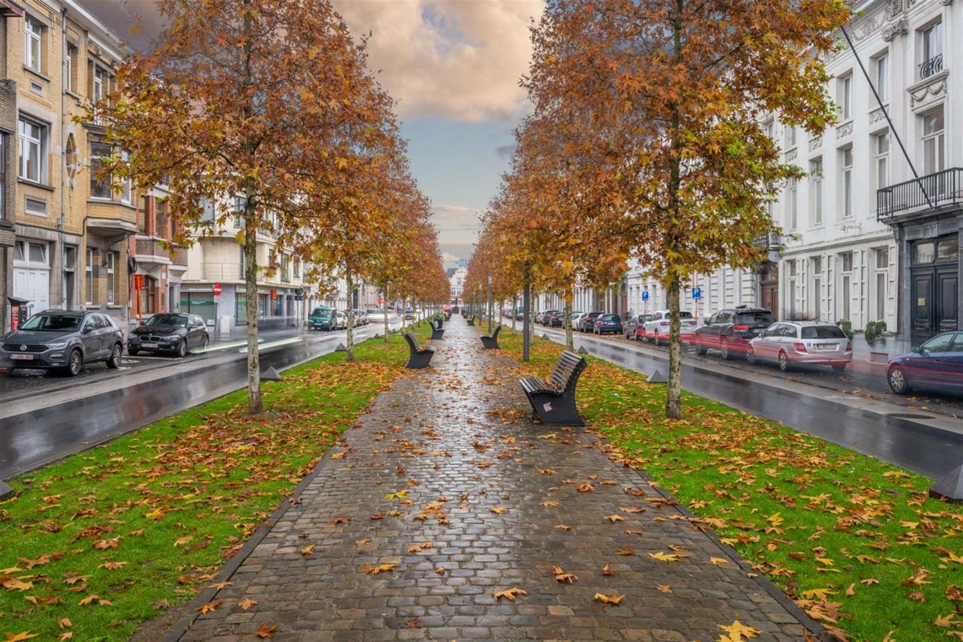 Representatief kantoor- of handelspand op topligging aan het Keizersplein in Aalst foto 8