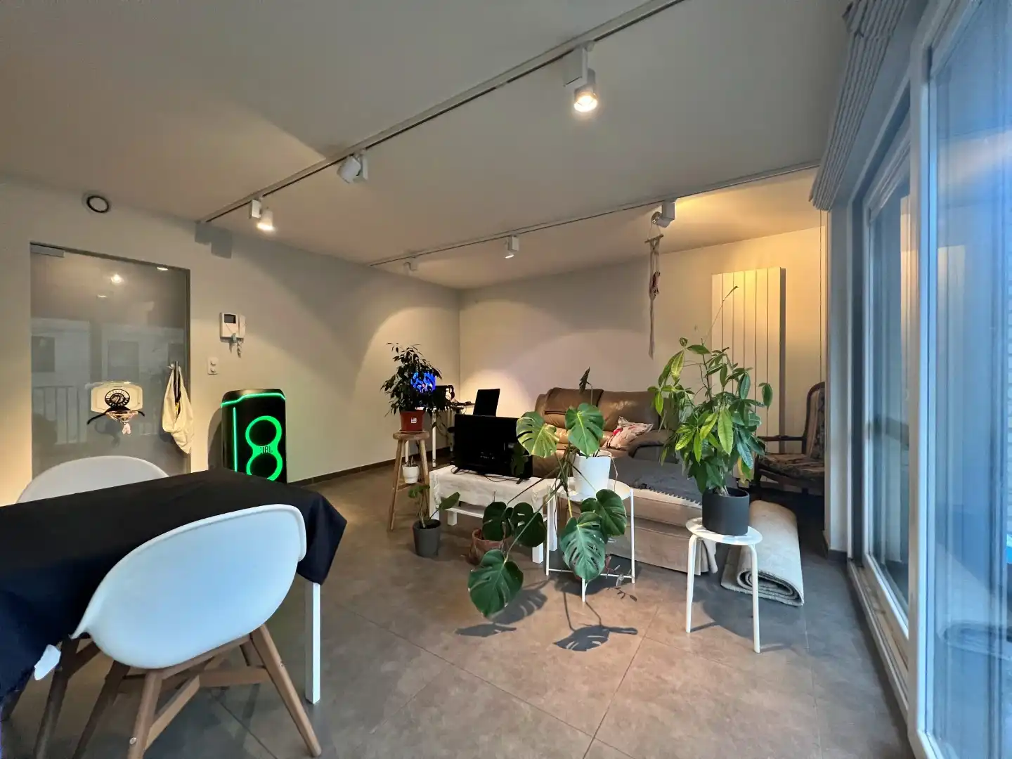 2-slaapkamerappartement met terras en garage in Lovendegem foto 5