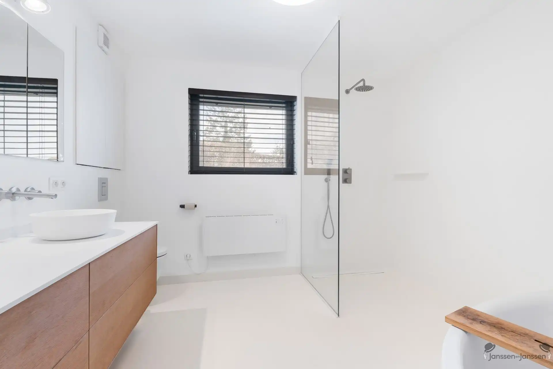 Unieke landelijk-moderne villa met adembenemend uitzicht aan Troostembergbos foto 19