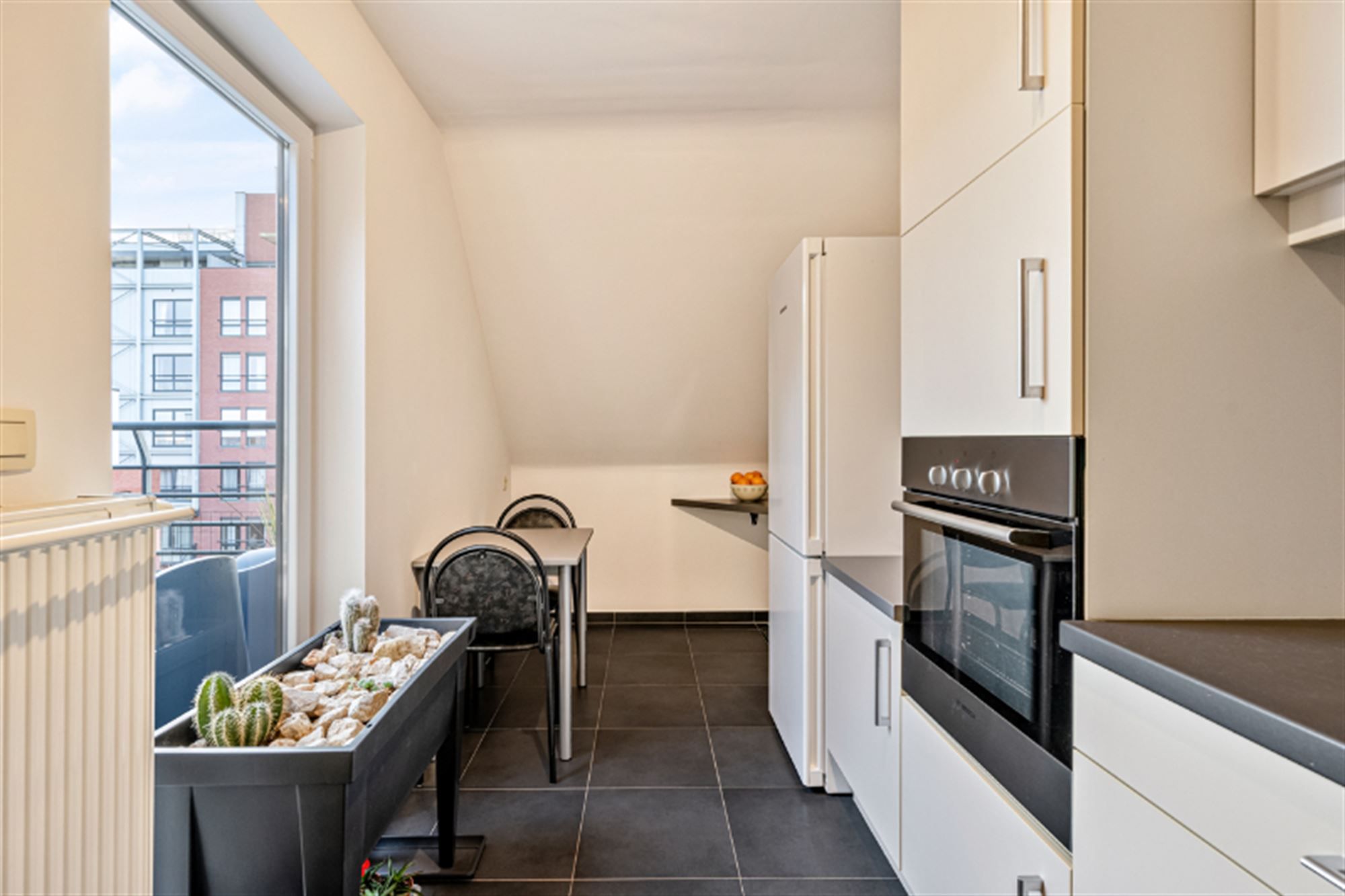 Prachtig recent duplex-appartement met zicht op het binnenplein van Residentie De Mouterij. foto 7