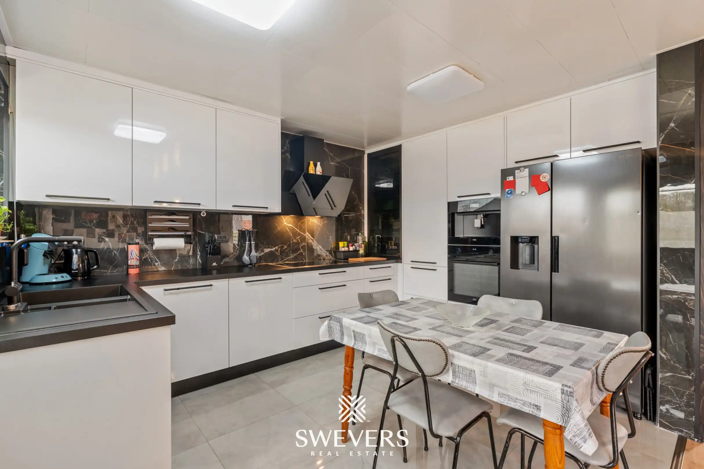 Instapklare gezinswoning met 3 slaapkamers en dubbele garage gelegen op toplocatie foto 12