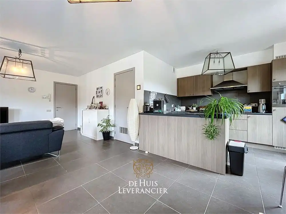 Prachtig Penthouseappartement (2 slpk) in hartje Hove te koop foto 2