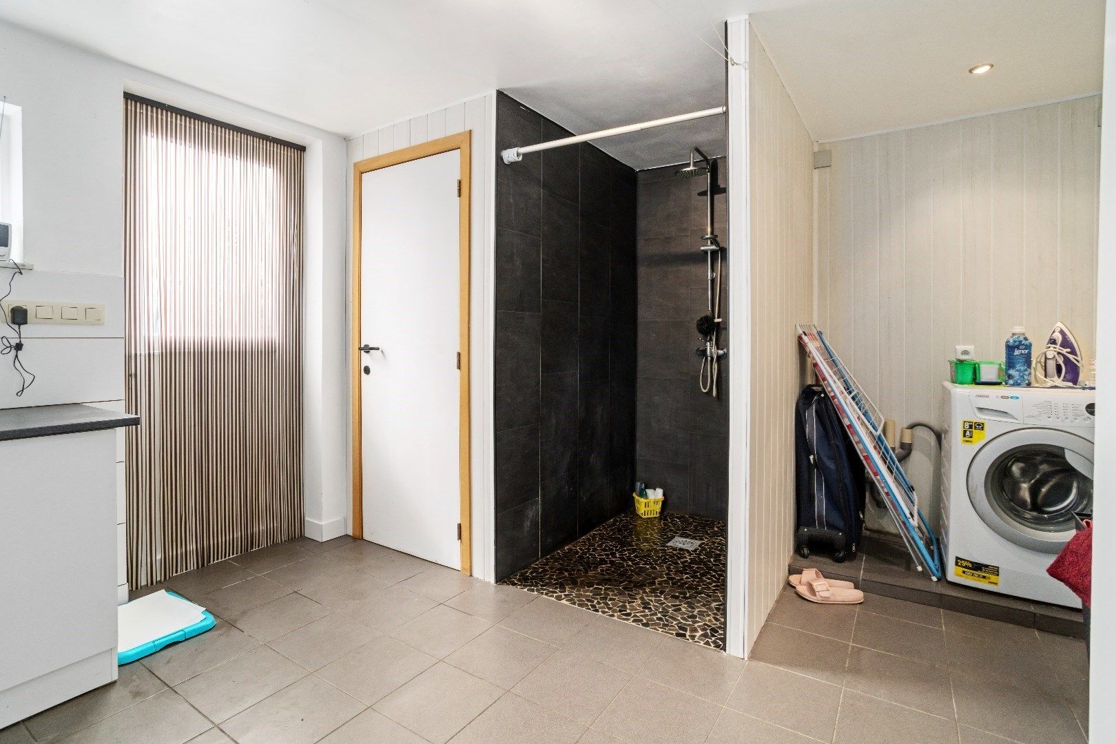 Gerenoveerde woning op ruim perceel van 1197 m² foto 6